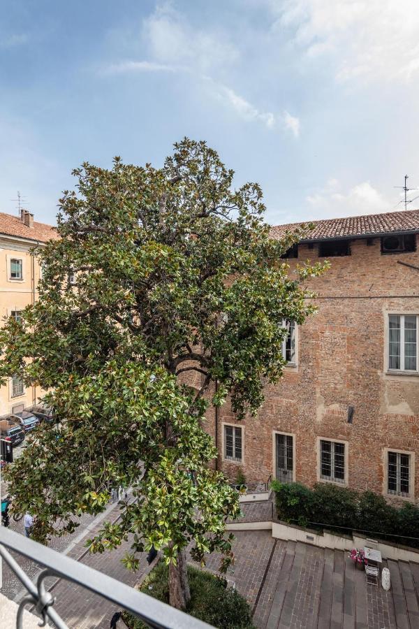 30Cavour Luxury Suites Pavia Exterior photo